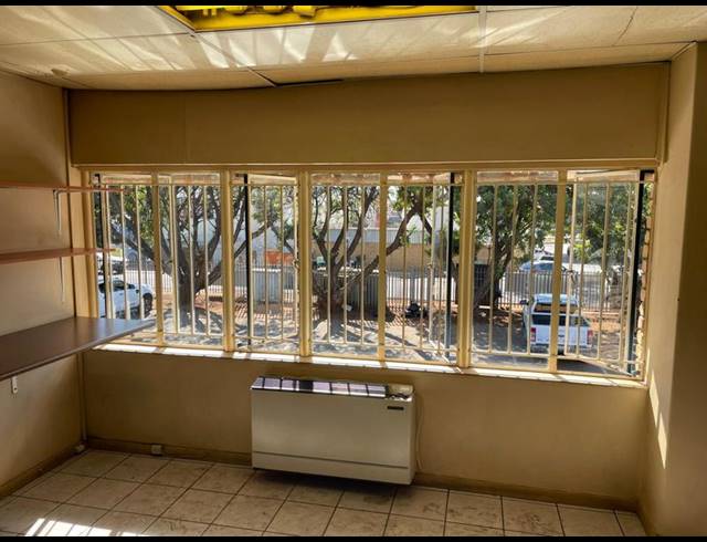 INDUSTRIAL PROPERTY TO RENT IN HENNOPSPARK